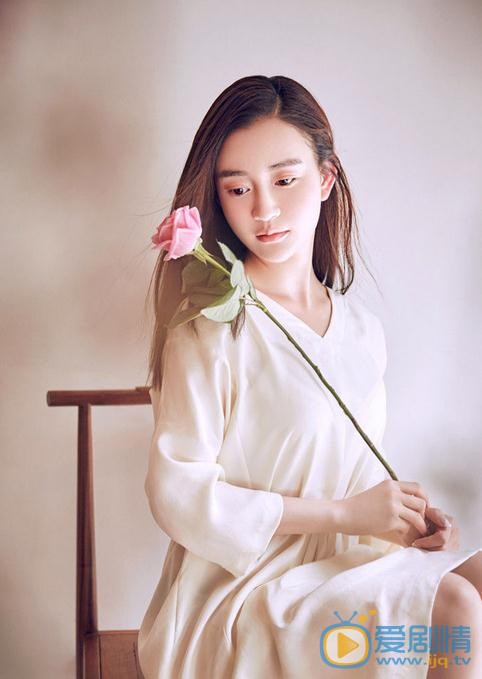 陈昱霖花儿写真 陈昱霖高清写真_陈昱霖高清剧照
