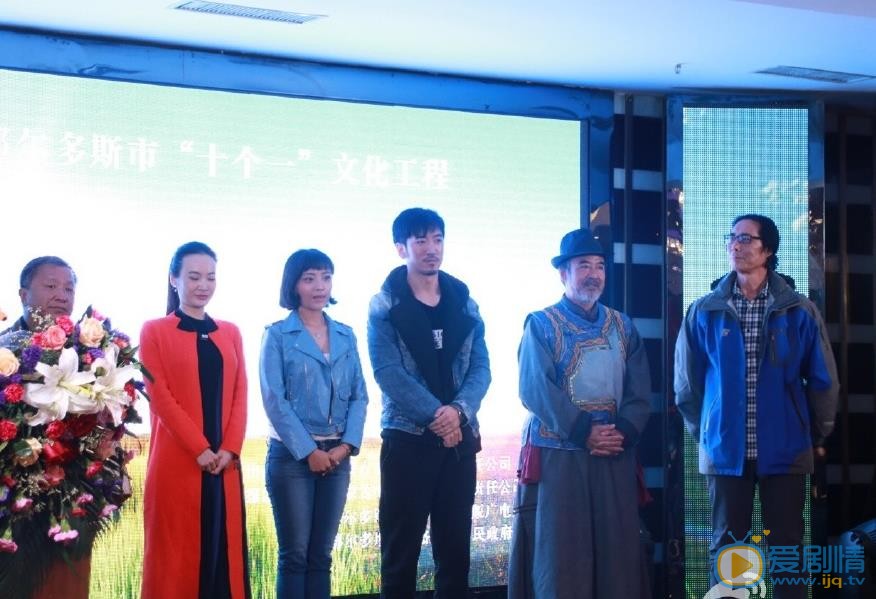 王萌活动照 王萌高清写真_王萌高清剧照