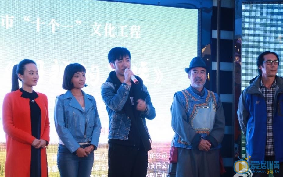 王萌活动照 王萌高清写真_王萌高清剧照