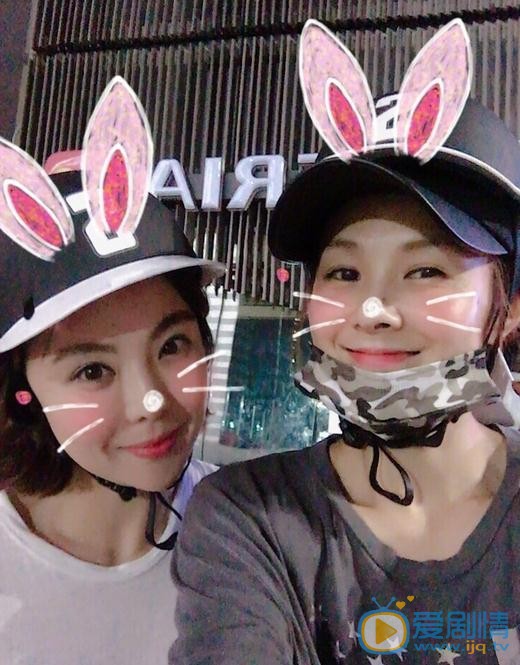 蔡妍与人合照 蔡妍高清写真_蔡妍高清剧照