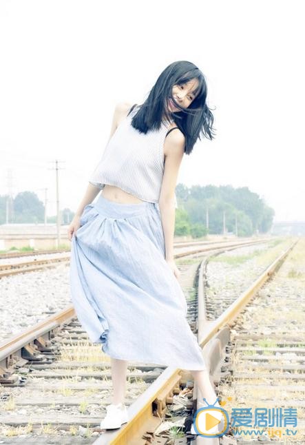 唐小然清新写真 唐小然高清写真_唐小然高清剧照
