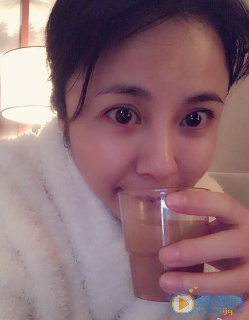 杨若兮生活照 杨若兮高清写真_杨若兮高清剧照