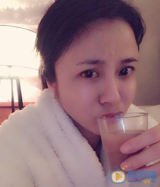杨若兮生活照 杨若兮高清写真_杨若兮高清剧照