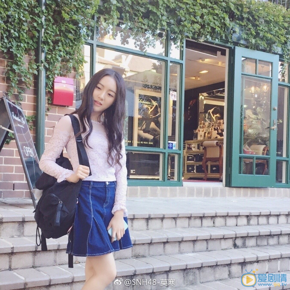 莫寒街拍照写真 莫寒高清写真_莫寒高清剧照