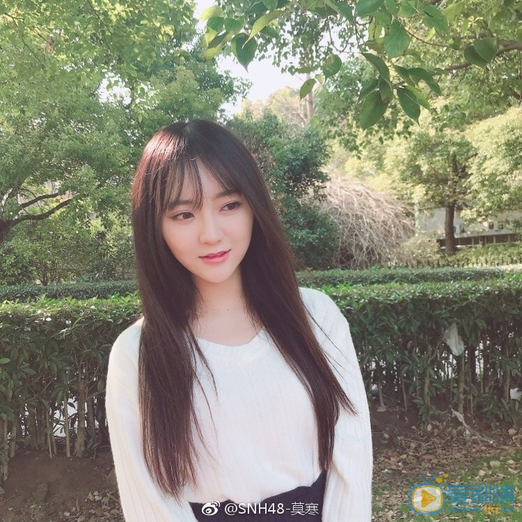 莫寒街拍照写真 莫寒高清写真_莫寒高清剧照