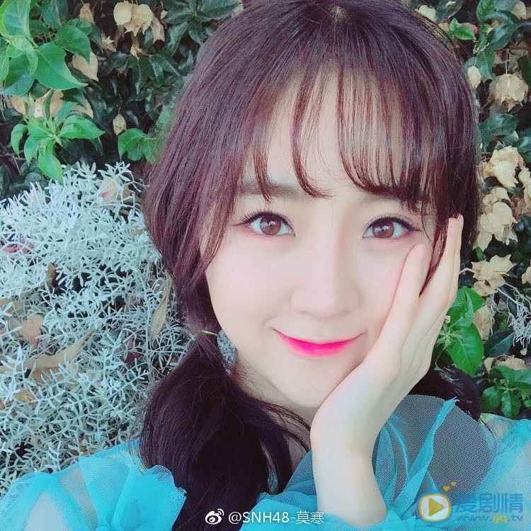 莫寒街拍照写真 莫寒高清写真_莫寒高清剧照