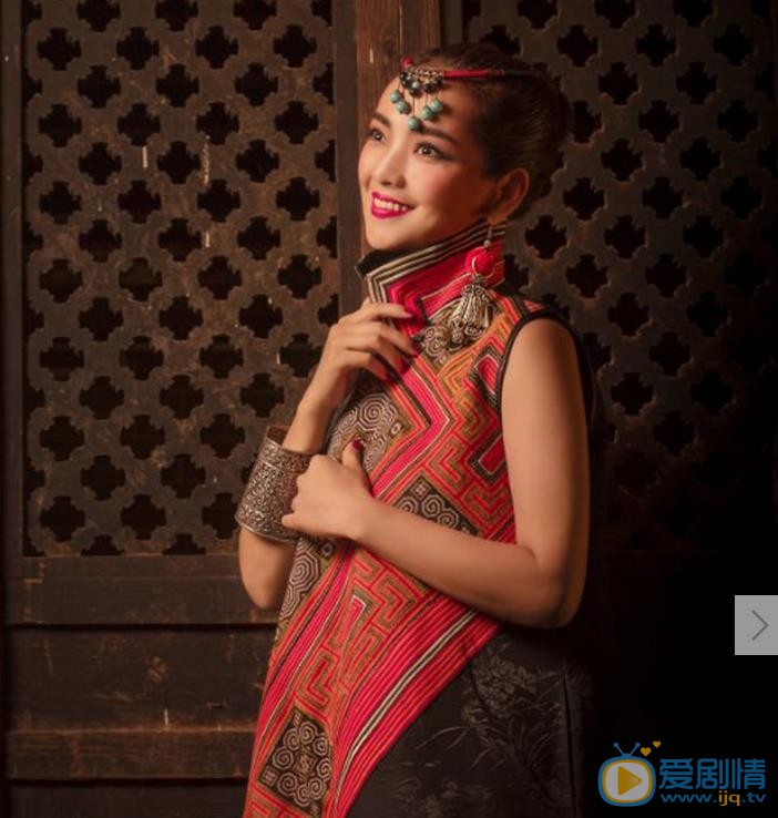 斯琴高丽复古写真