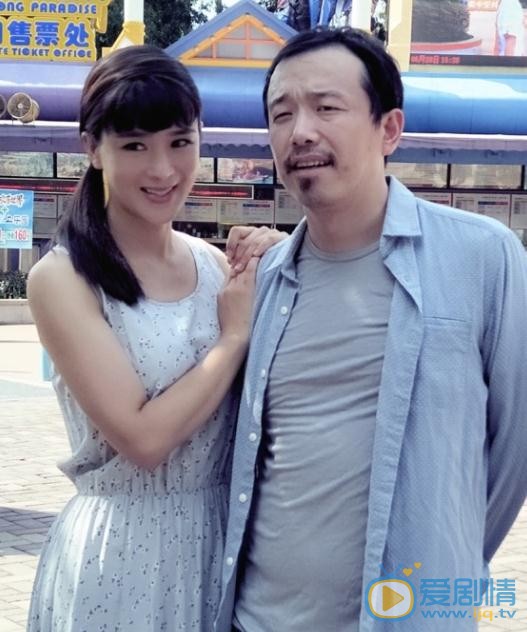 周显欣与人合照 周显欣高清写真_周显欣高清剧照