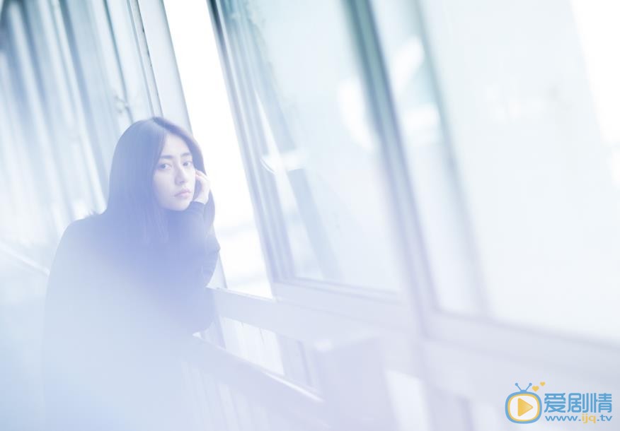 王若珊唯美街拍照 王若珊高清写真_王若珊高清剧照
