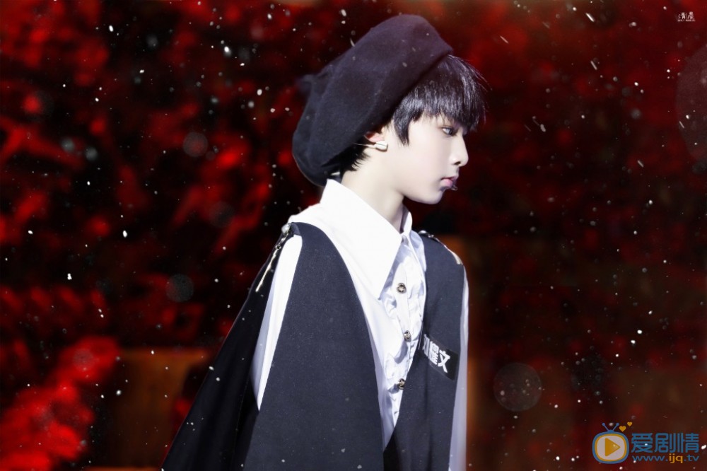 刘耀文帅气写真 刘耀文高清写真_刘耀文高清剧照