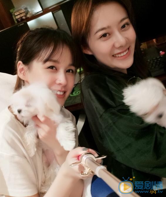 邹杨与人合照 邹杨高清写真_邹杨高清剧照