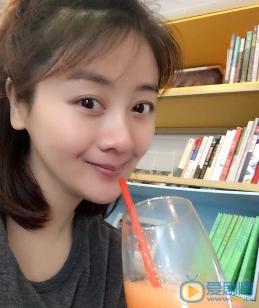 李佳璘生活照