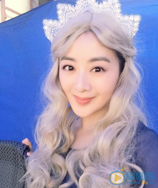 李佳璘片场照 李佳璘片场照