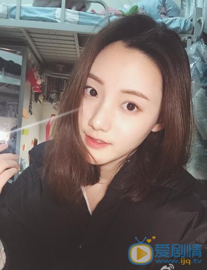 张雨薇自拍写真 张雨薇高清写真_张雨薇高清剧照