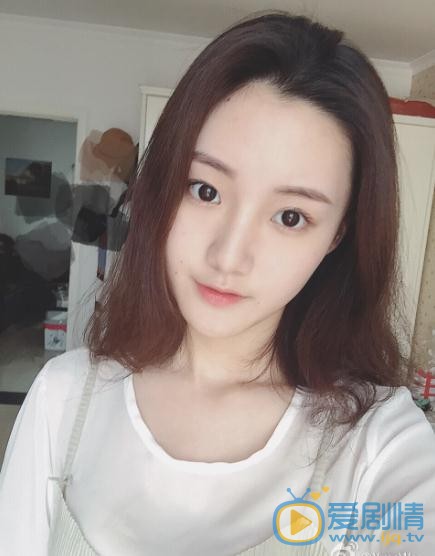 张雨薇自拍写真 张雨薇高清写真_张雨薇高清剧照