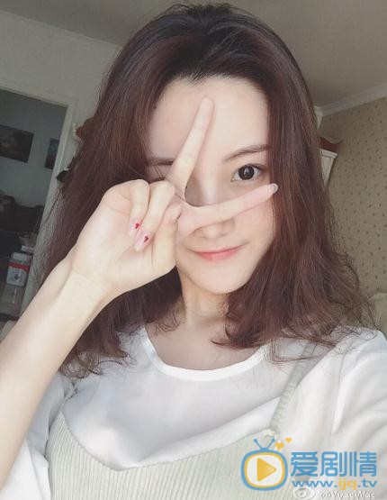 张雨薇自拍写真 张雨薇高清写真_张雨薇高清剧照