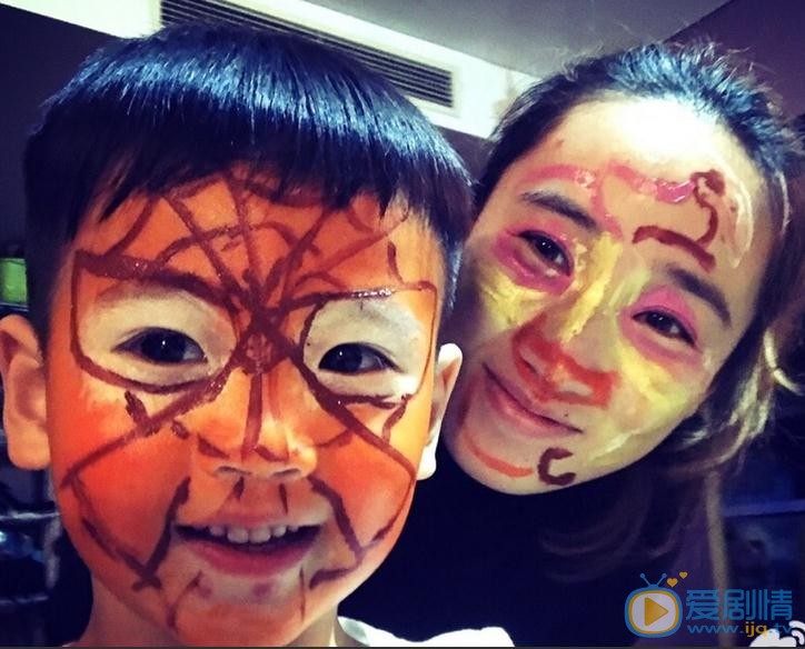 李依蔓家人照 李依蔓高清写真_李依蔓高清剧照
