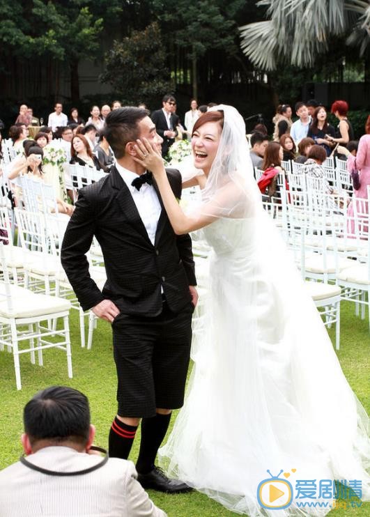 陈小春结婚照 陈小春高清写真_陈小春高清剧照