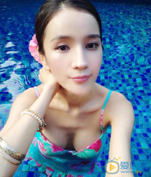 王希维比基尼照 王希维高清写真_王希维高清剧照