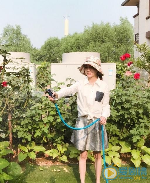 李羲儿生活照 李羲儿高清写真_李羲儿高清剧照