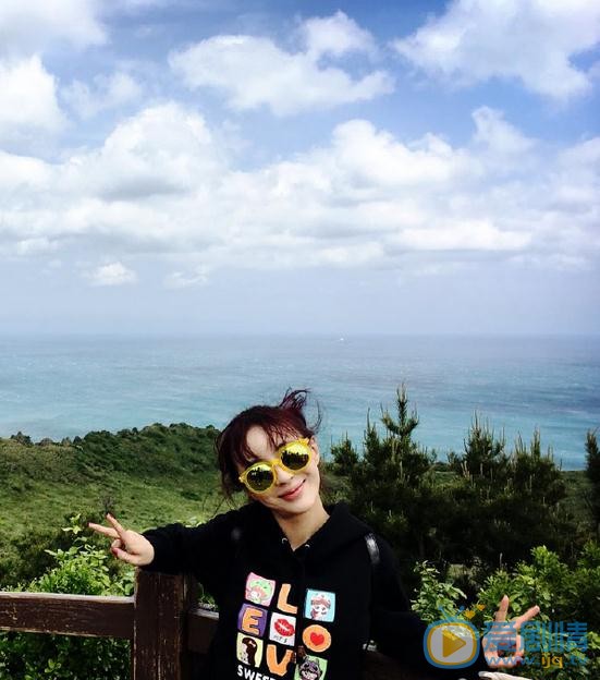 李羲儿生活照 李羲儿高清写真_李羲儿高清剧照