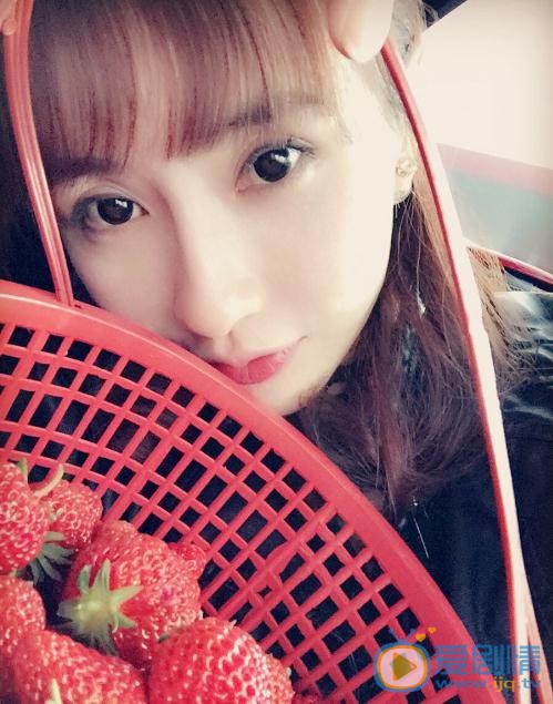 李羲儿生活照 李羲儿高清写真_李羲儿高清剧照
