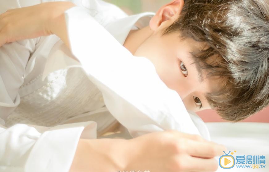 任胤菘文艺写真 任胤菘高清写真_任胤菘高清剧照