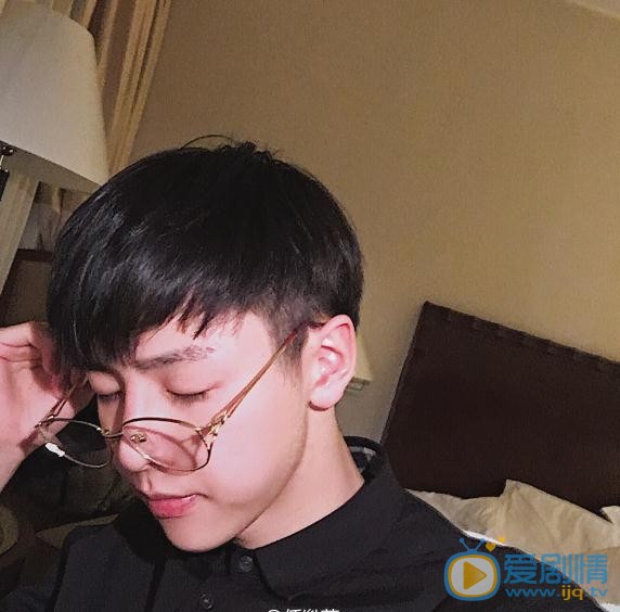 任胤菘生活照写真 任胤菘高清写真_任胤菘高清剧照