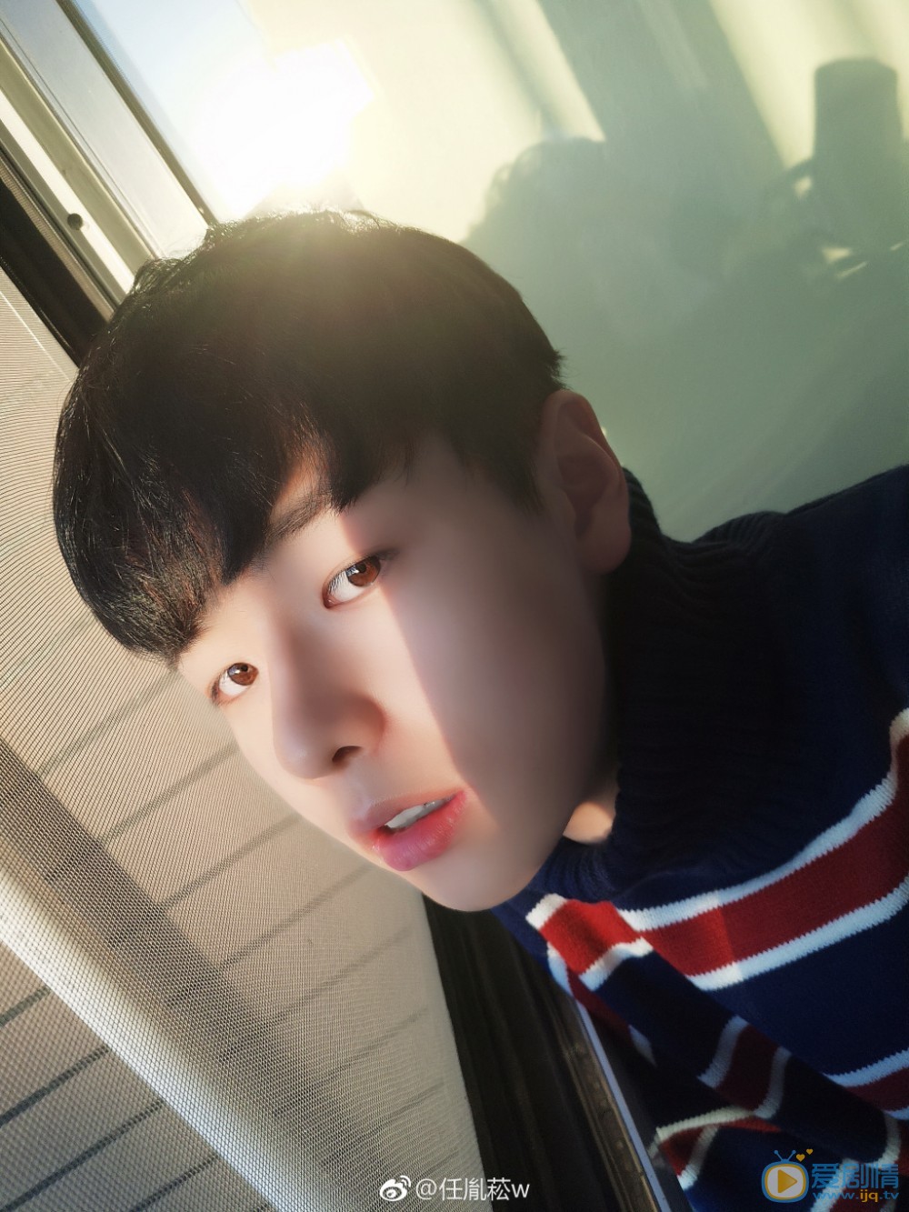 任胤菘校园写真 任胤菘高清写真_任胤菘高清剧照