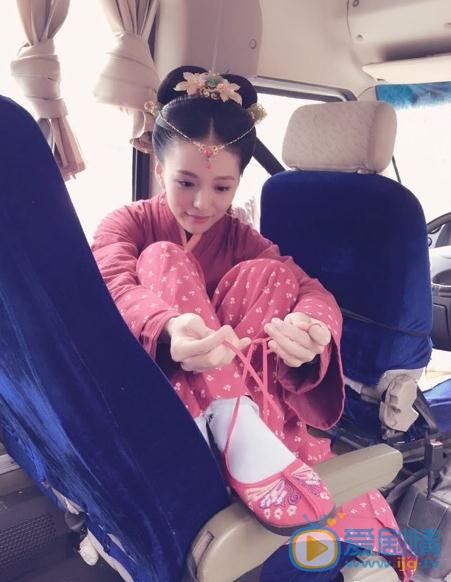 姜冰洁片场照 姜冰洁高清写真_姜冰洁高清剧照