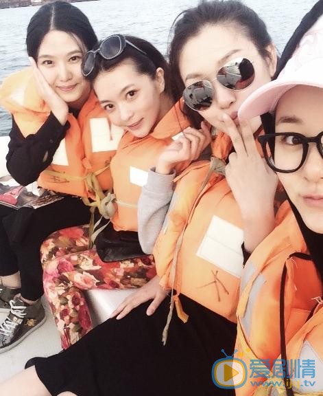 王文思与人合照 王文思高清写真_王文思高清剧照