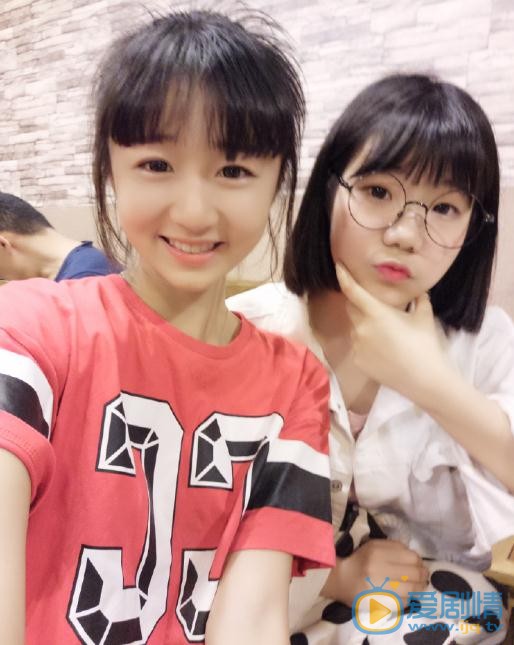 徐婕与人合照 徐婕高清写真_徐婕高清剧照