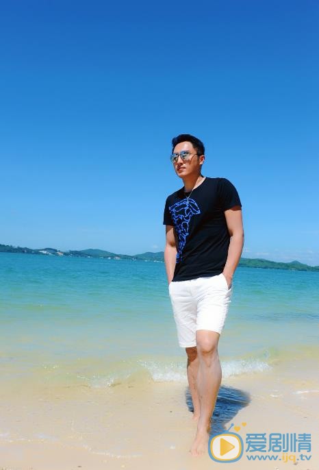 李东翰街拍大片 李东翰高清写真_李东翰高清剧照