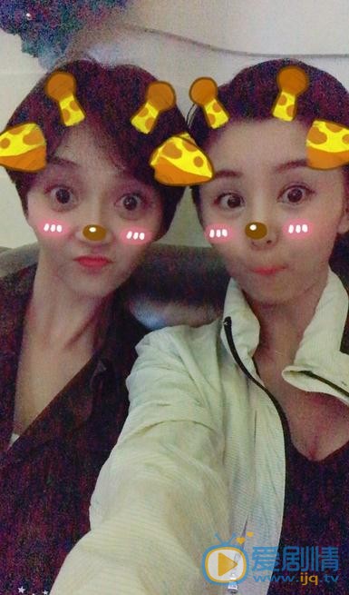潘之琳与人合照 潘之琳高清写真_潘之琳高清剧照
