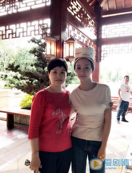 潘之琳与人合照 潘之琳高清写真_潘之琳高清剧照