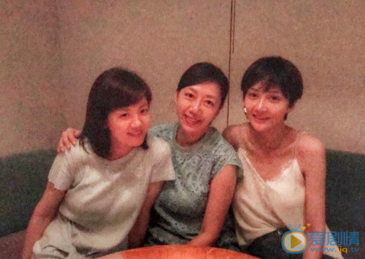 潘之琳与人合照 潘之琳高清写真_潘之琳高清剧照