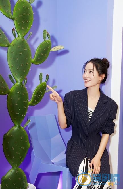 付枚活动照 付枚高清写真_付枚高清剧照