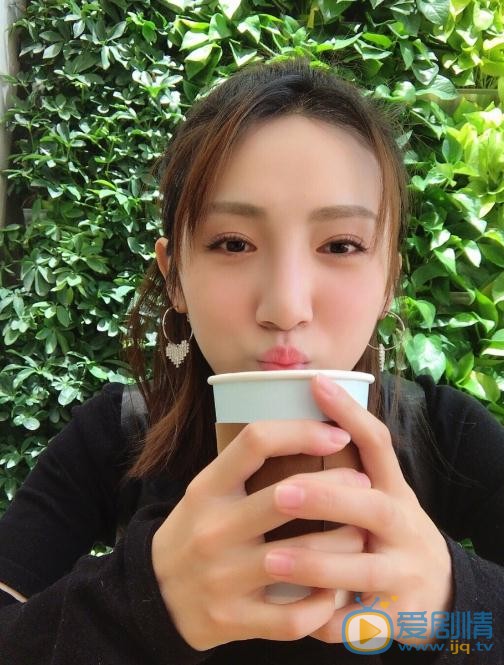 卢茜可爱照 卢茜高清写真_卢茜高清剧照