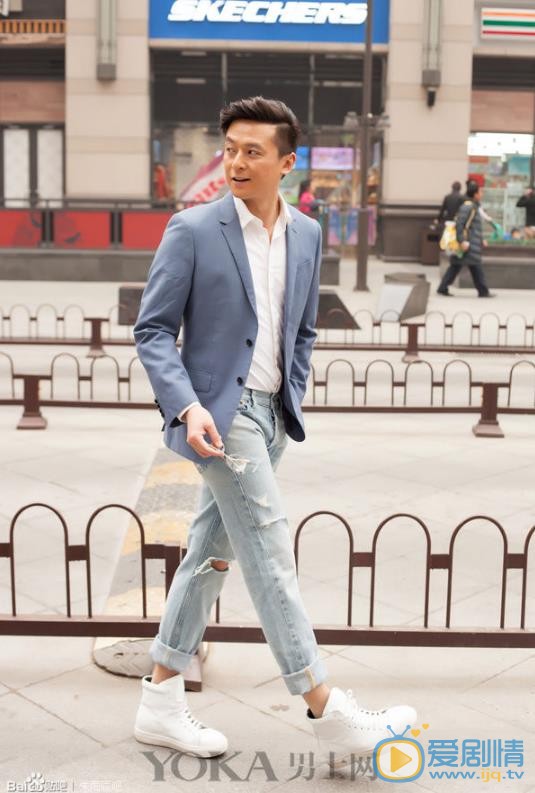 朱雨辰时尚街拍