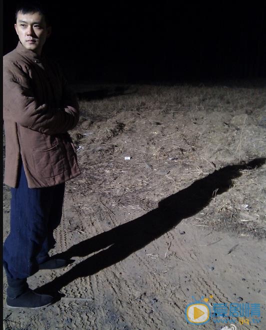 王俊彭片场照 王俊彭高清写真_王俊彭高清剧照