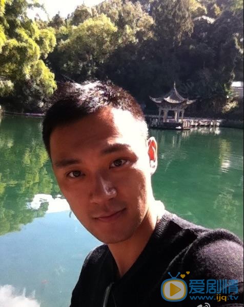 王俊彭夏日旅行照 王俊彭高清写真_王俊彭高清剧照