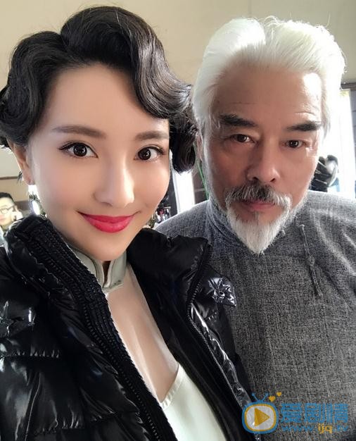 马丹旎与人合照 马丹旎高清写真_马丹旎高清剧照