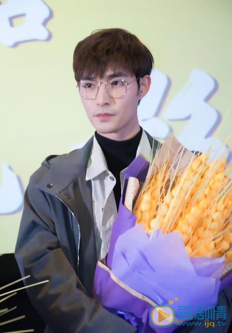 李思阳活动照 李思阳高清写真_李思阳高清剧照