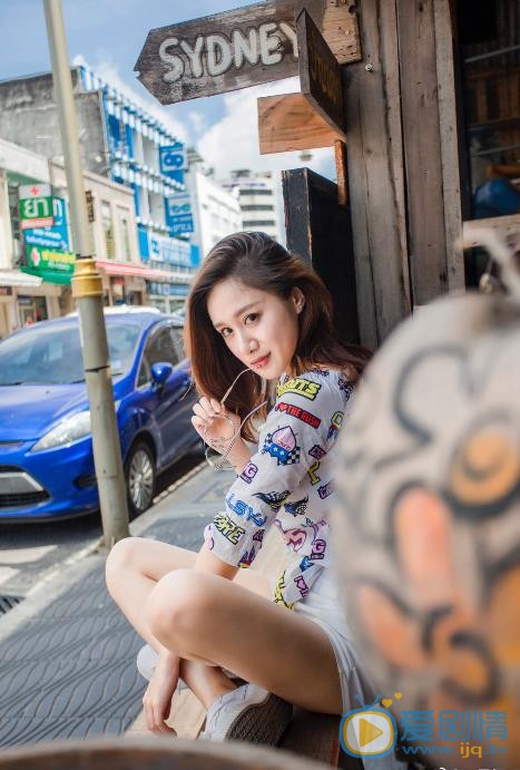 王子伊街拍写真 王子伊高清写真_王子伊高清剧照