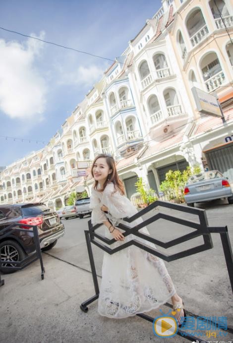 王子伊街拍写真 王子伊高清写真_王子伊高清剧照