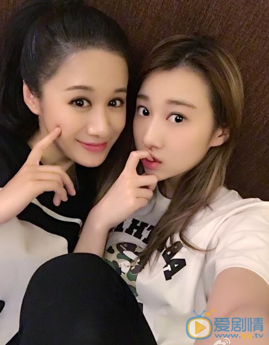 王子伊朋友合照 王子伊高清写真_王子伊高清剧照