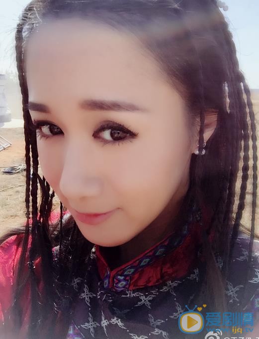 王子伊片场照 王子伊高清写真_王子伊高清剧照