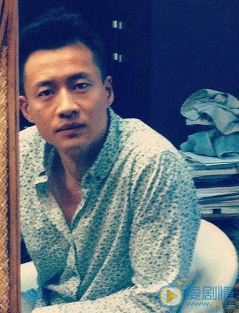 唐曾生活照 唐曾高清写真_唐曾高清剧照