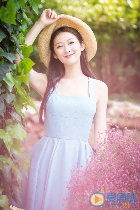 杨净如气质写真 杨净如高清写真_杨净如高清剧照