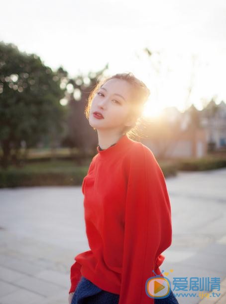 杨净如气质写真 杨净如高清写真_杨净如高清剧照